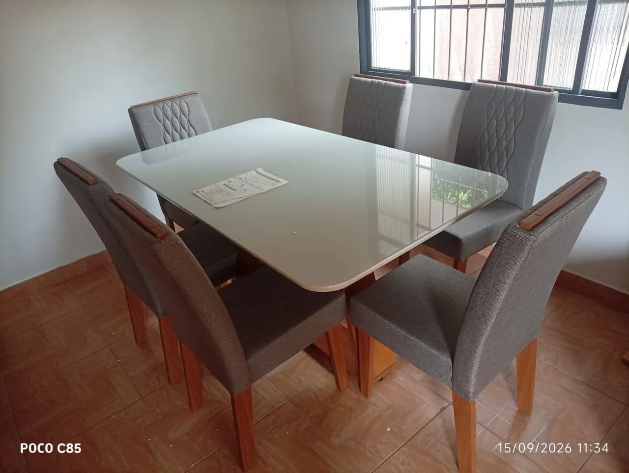 Mesa com 6 cadeiras canto de moeda novo na promoção 