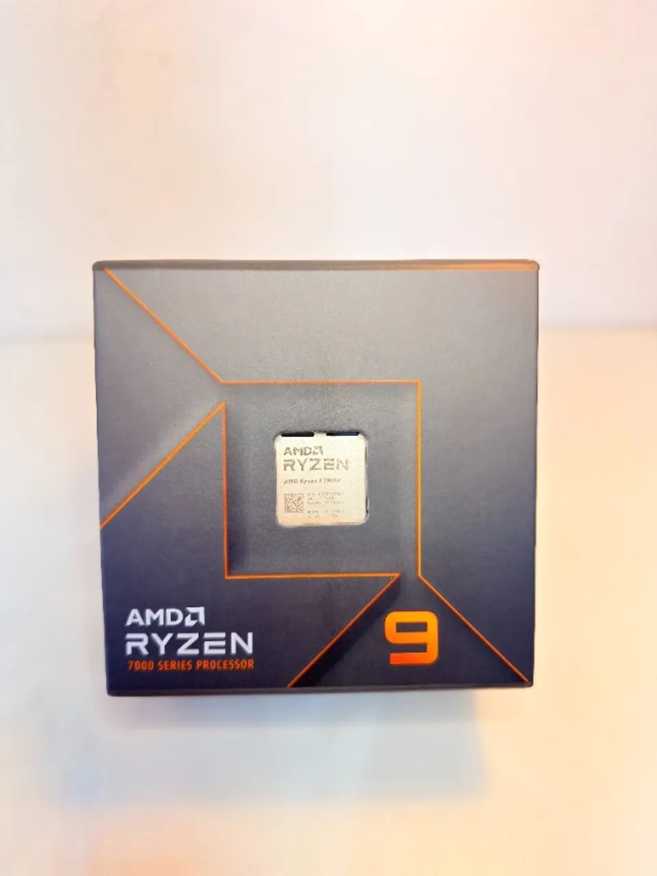 Processador AMD Ryzen 9 7900X 4.7GHz (5.6GHz Turbo), AM5, UR0157