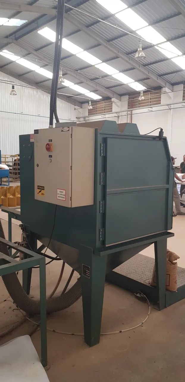 Jato de Areia e Granalha de Aço por Pressão - Foto 3