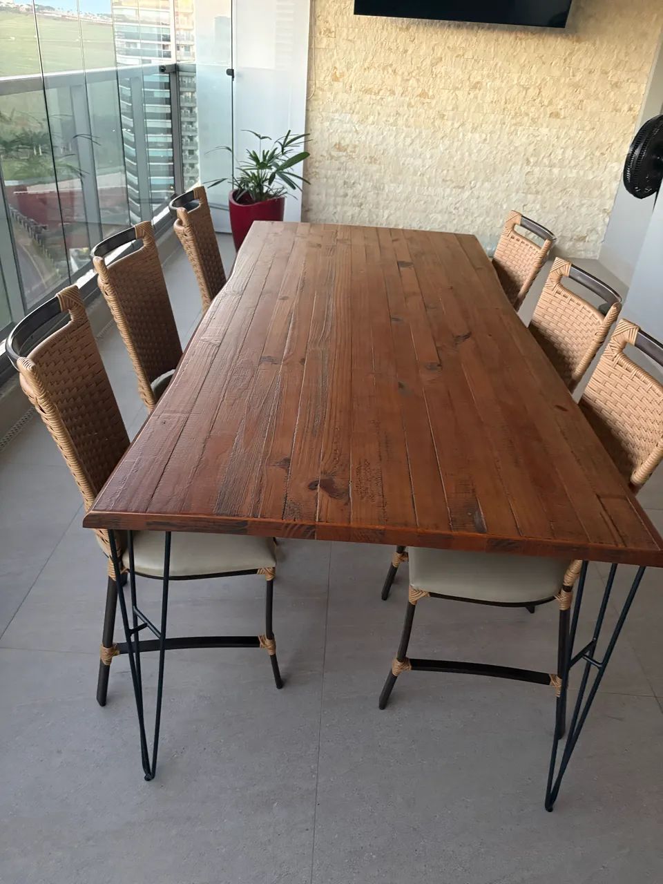 Mesa + cadeiras 