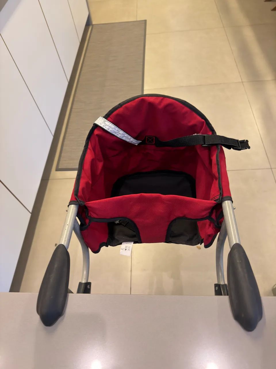 Cadeirinha bebê mesa de jantar