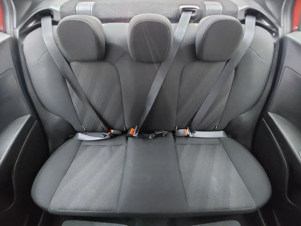 Fiat Cronos Drive 1.0 6V, foto 18 de 18