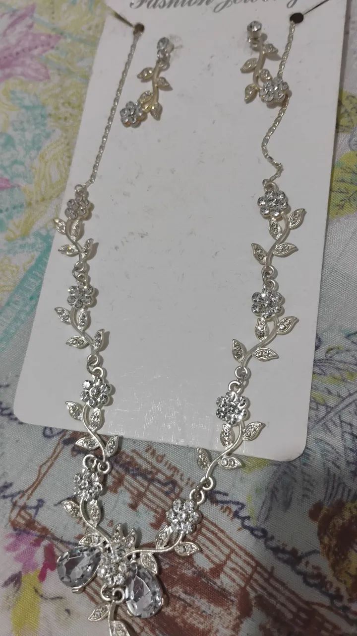 Desapego de Bijouteria para casamento