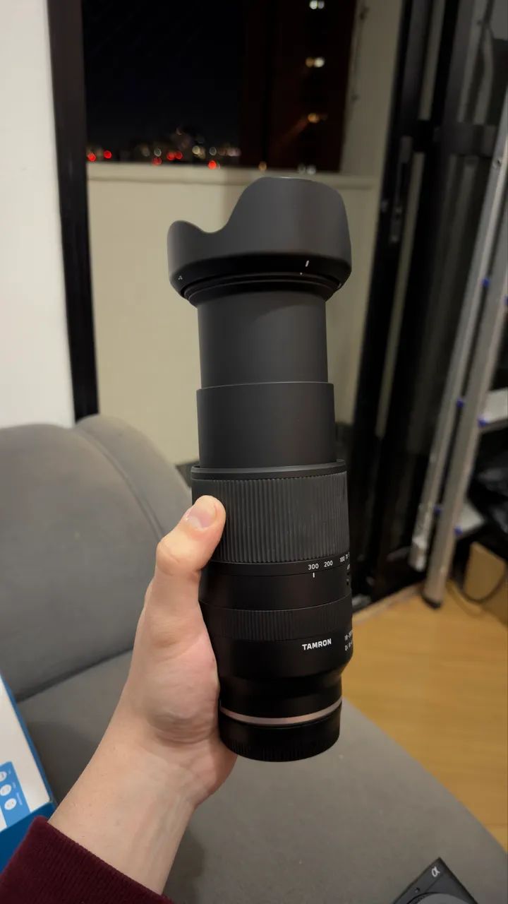 Lente Tamron 18-300 Mm F/3.5-6.3 Di Iii-a Vc Vxd Sony E Apsc Arri Standard Preto - Foto 5