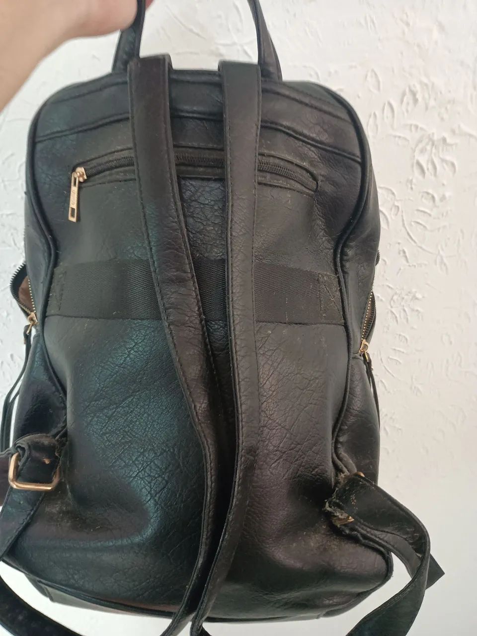 Mochila Preta de Couro  - Foto 2