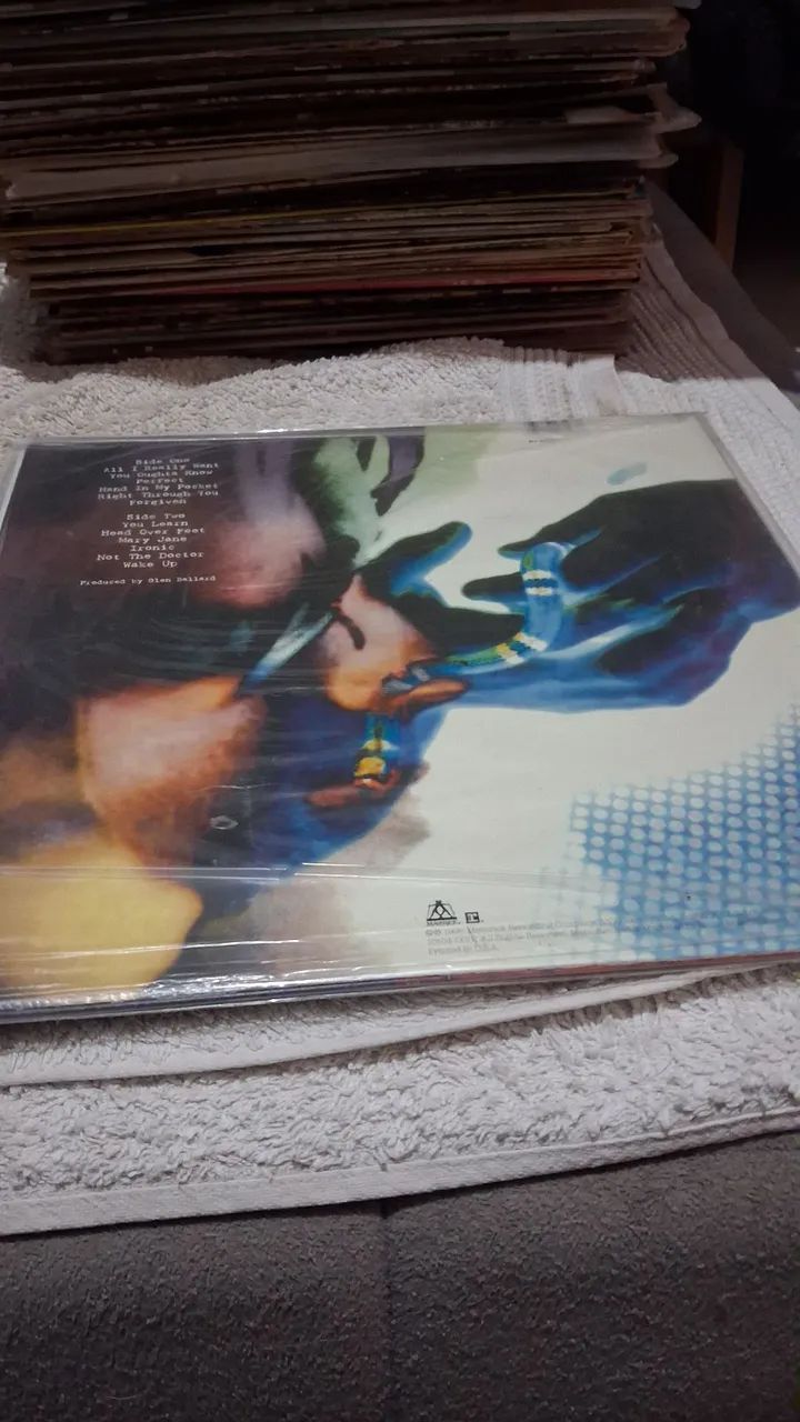 ALANIS MORISSETTE - JAGGED LITTLE PILL - Foto 2