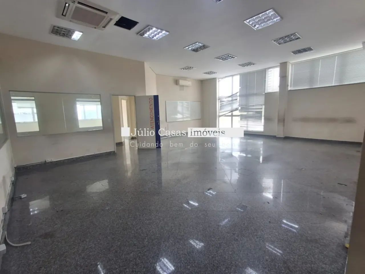 Galpão Comercial no Paço com 980m², 12 salas e 30 vagas de estacionamento - Foto 3