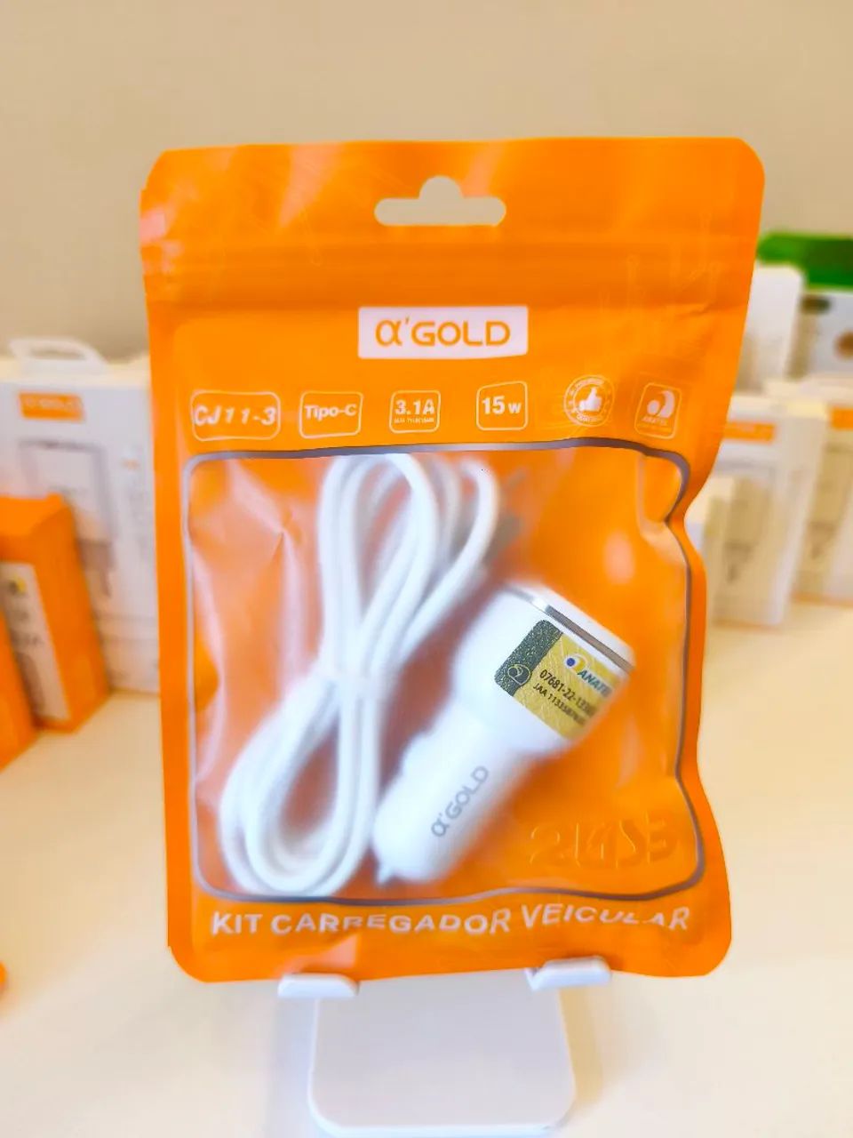 Kit carregador veicular com cabo tipo C ou cabo Lightning (iPhone) A'GOLD