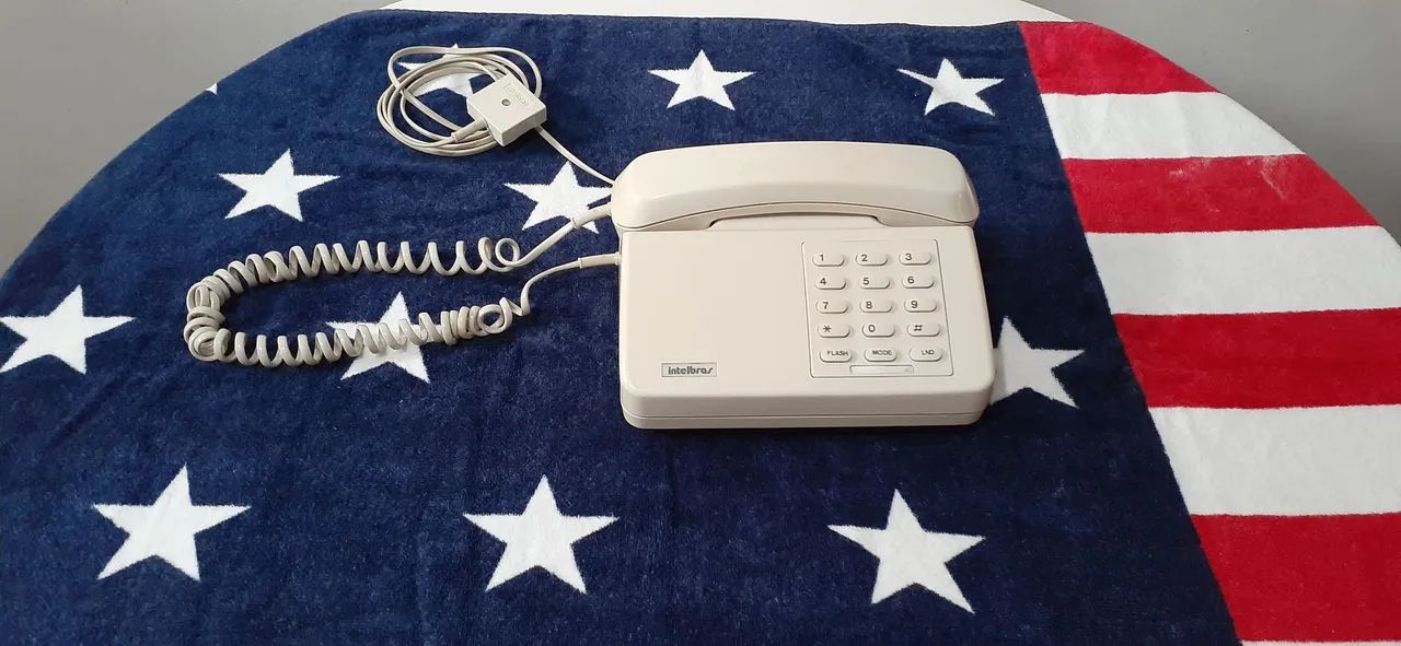 Telefone antigo