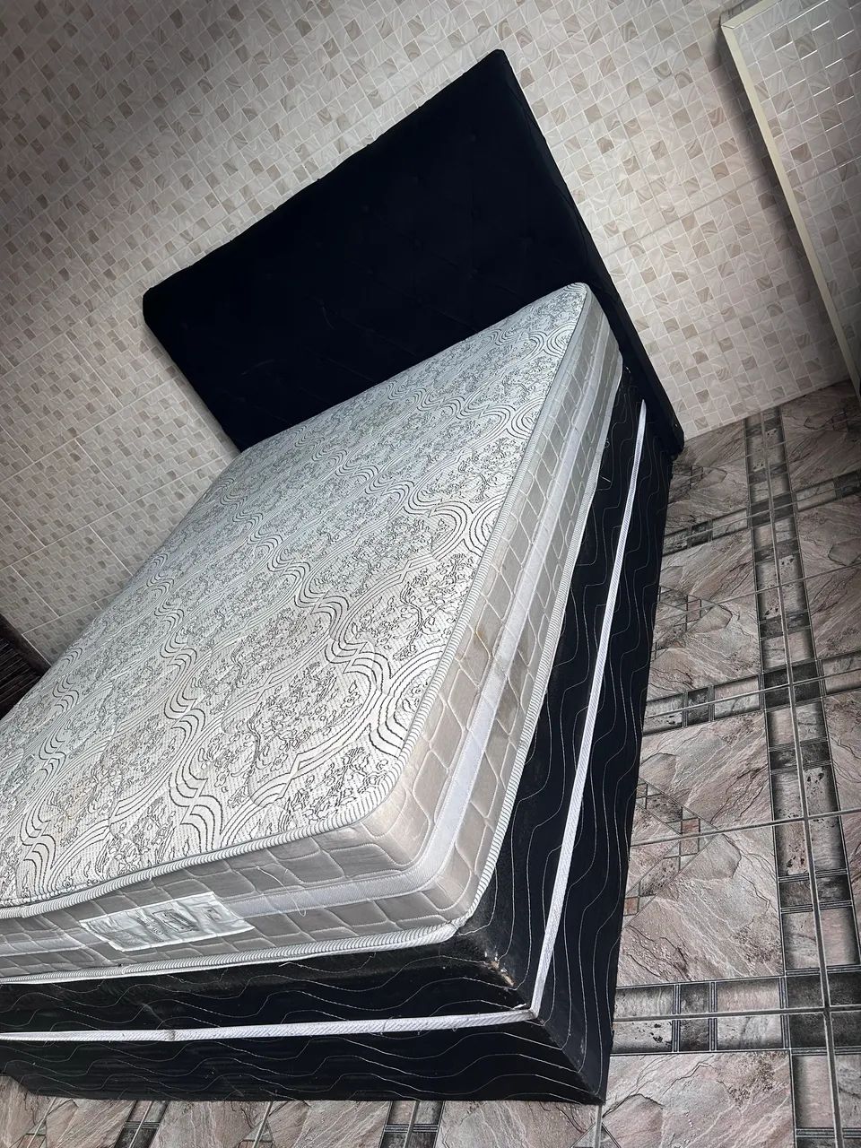 Cama Box casal + cabeceira 