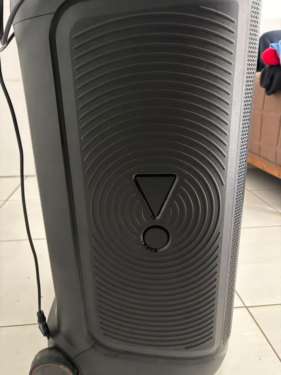 CAIXA JBL 520 A TOP EM GRAVES COM BATERIA SEMI NOVA  - Foto 3