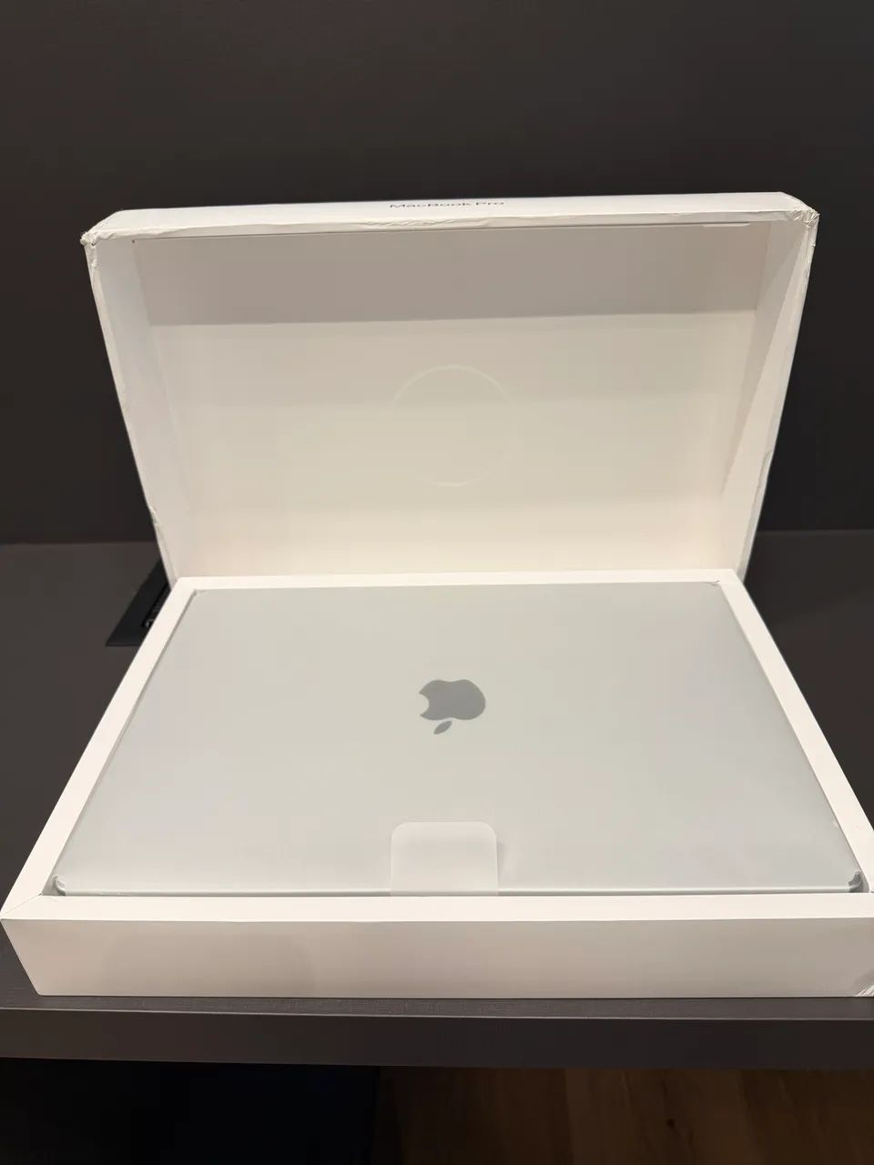 MacBook Pro M4 Pro 16 24GB 512GB - Open Box - Foto 4