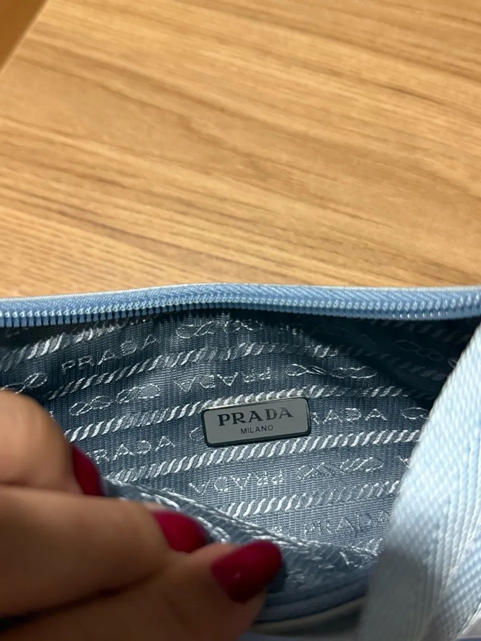 Bolsa PRADA Re-Edition 2000  - Foto 4