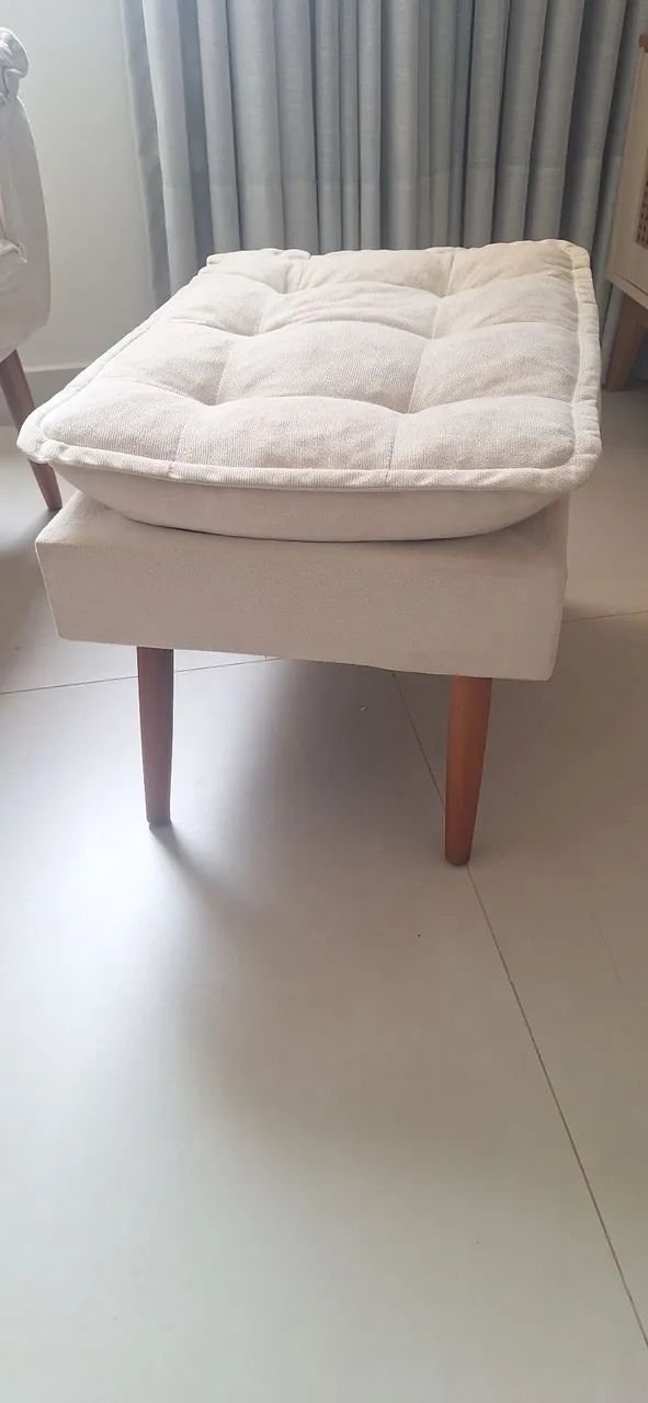 Poltrona + Pulf Para Amamentação e Sala de estar Confortável - Foto 4