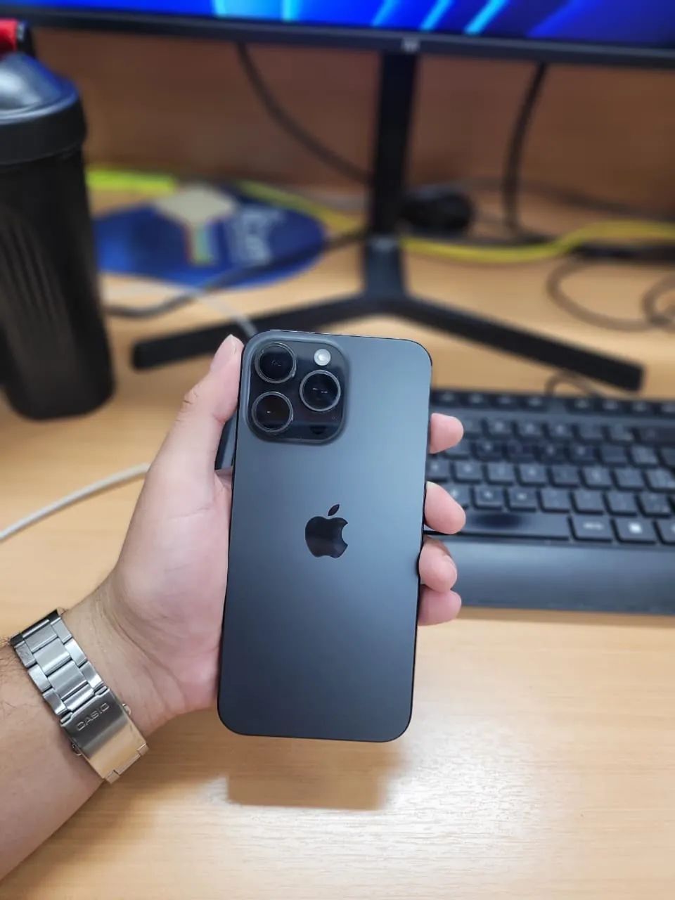 15 pro Max 256gb titânio 
