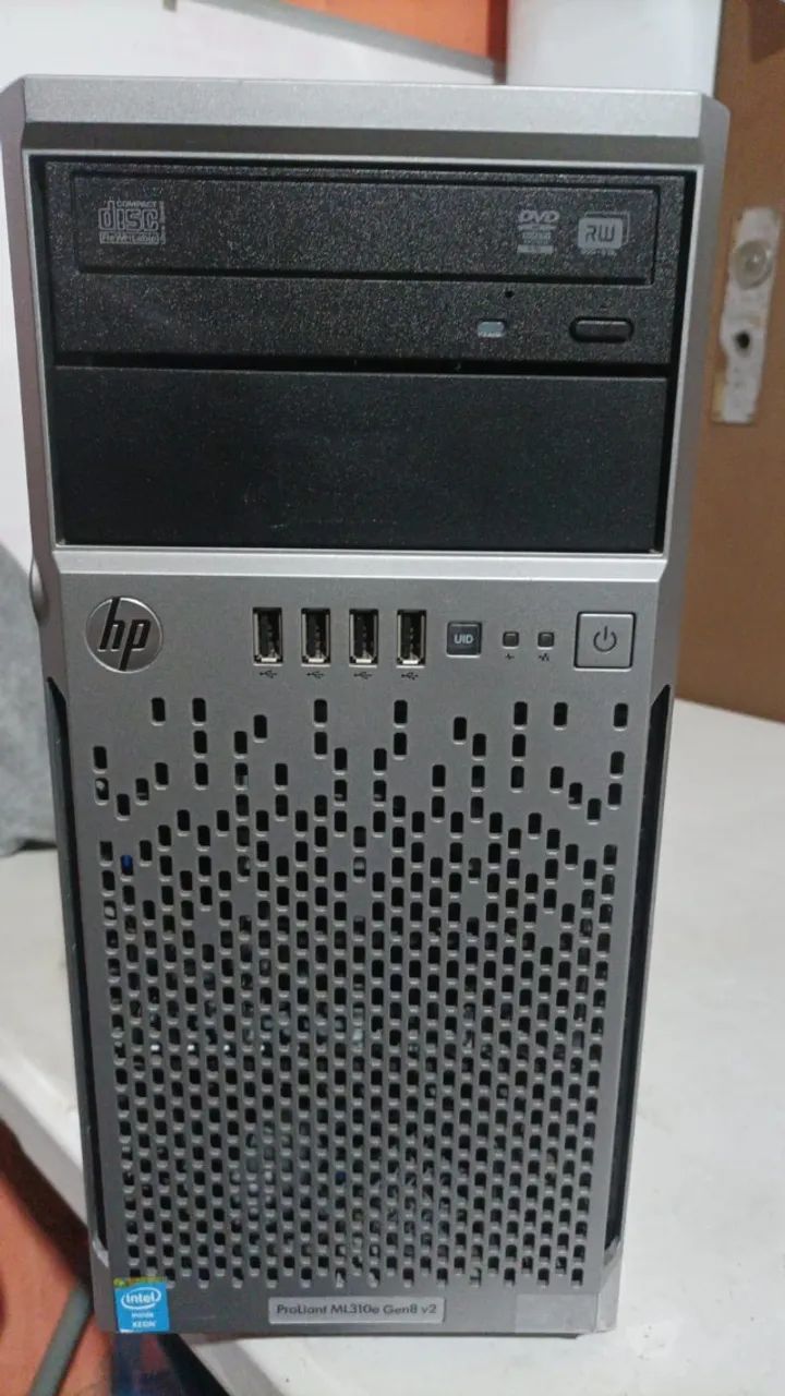 Proliant ML310e Gen8 v2 , Xeon , 8GB RAM , SEM HD..
