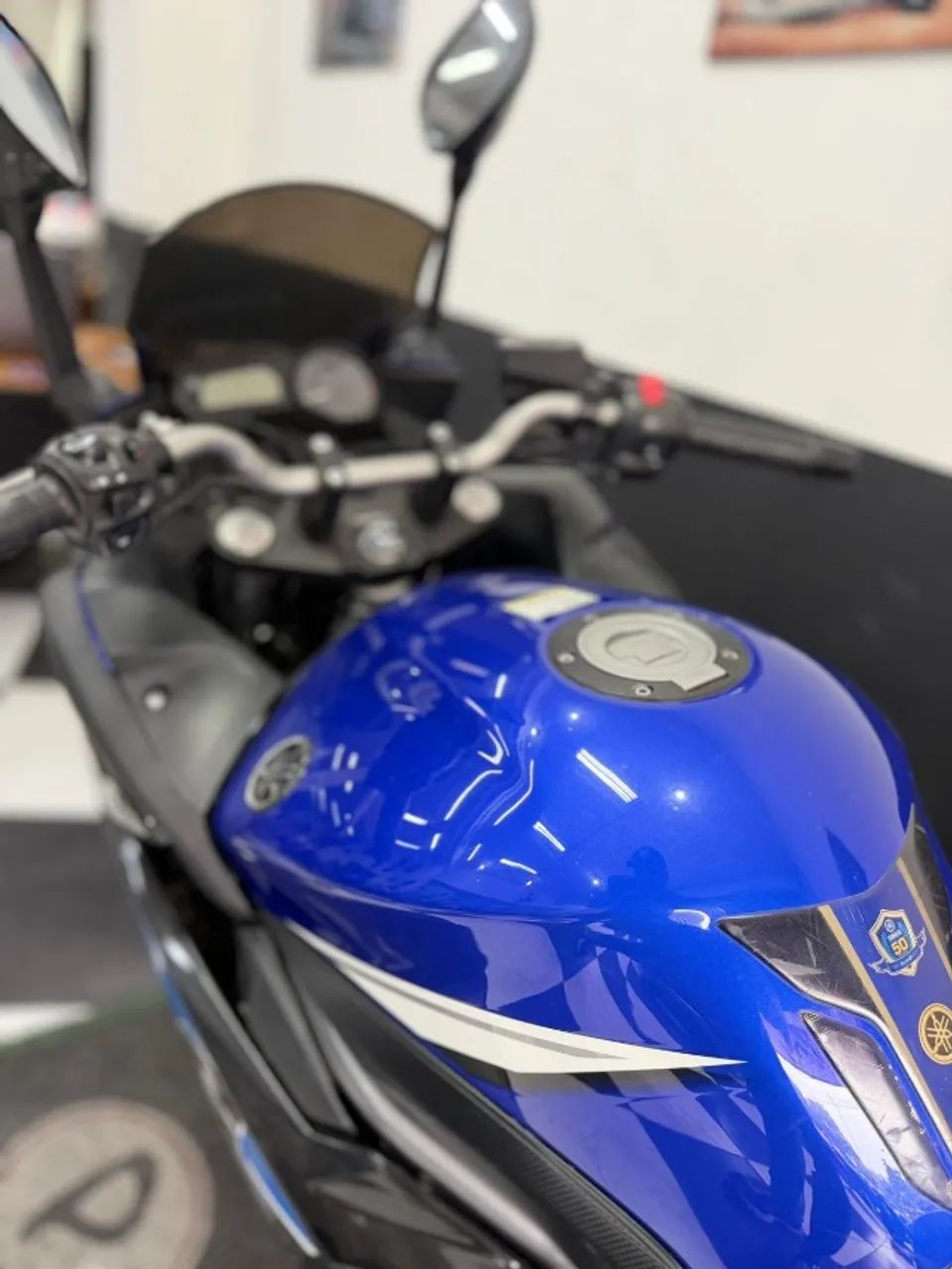 XJ 6F - Foto 3