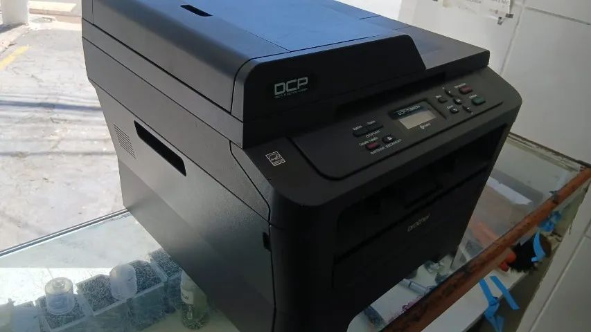 Impressora Laser Multifuncional Brother DCP-7065DN - Foto 2
