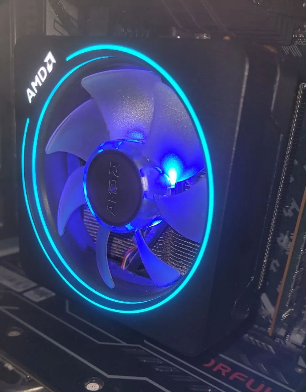 Cooler AMD Wraith Prism RGB