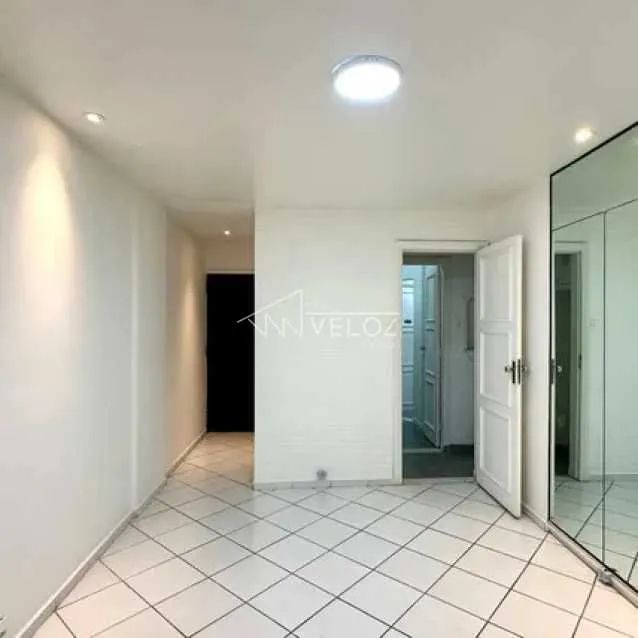 Apartamento : Padrão / Residencial / Leblon 2