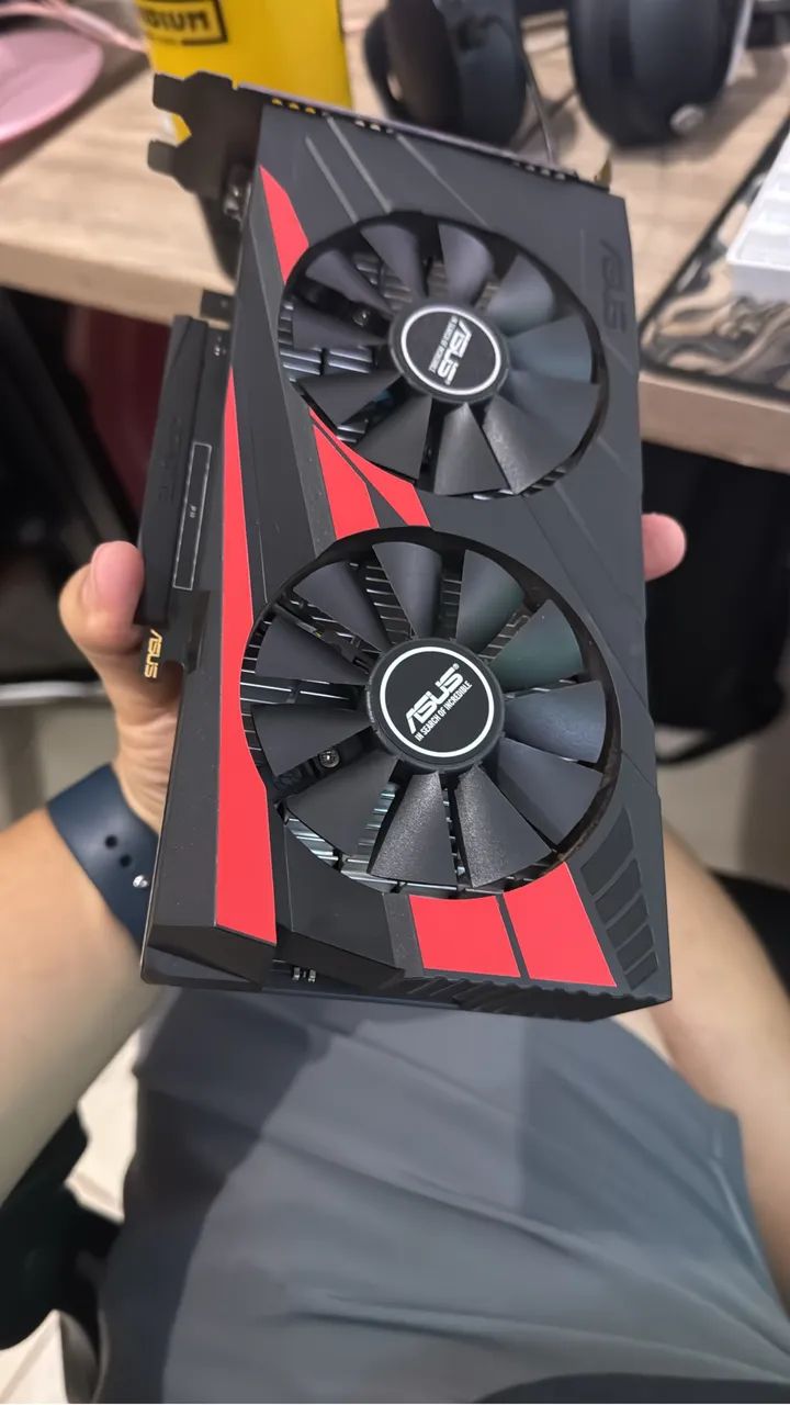 GTX 1050 TI 4 GB - Foto 2