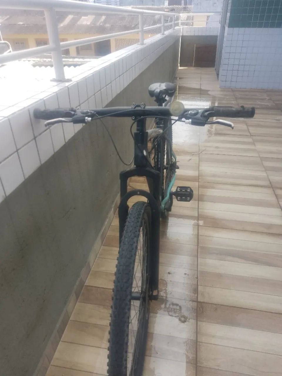 Bicicleta com câmbio e freio a disco. - Foto 2