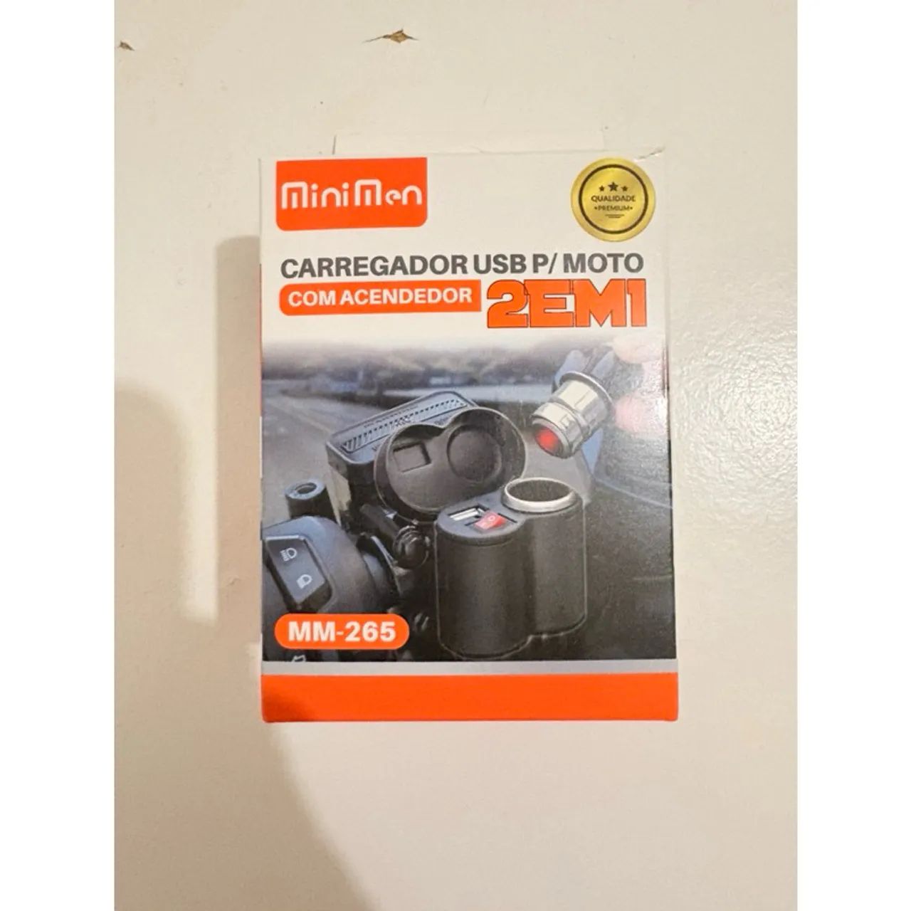 Carregador USB 2 em 1 com acendedor para moto