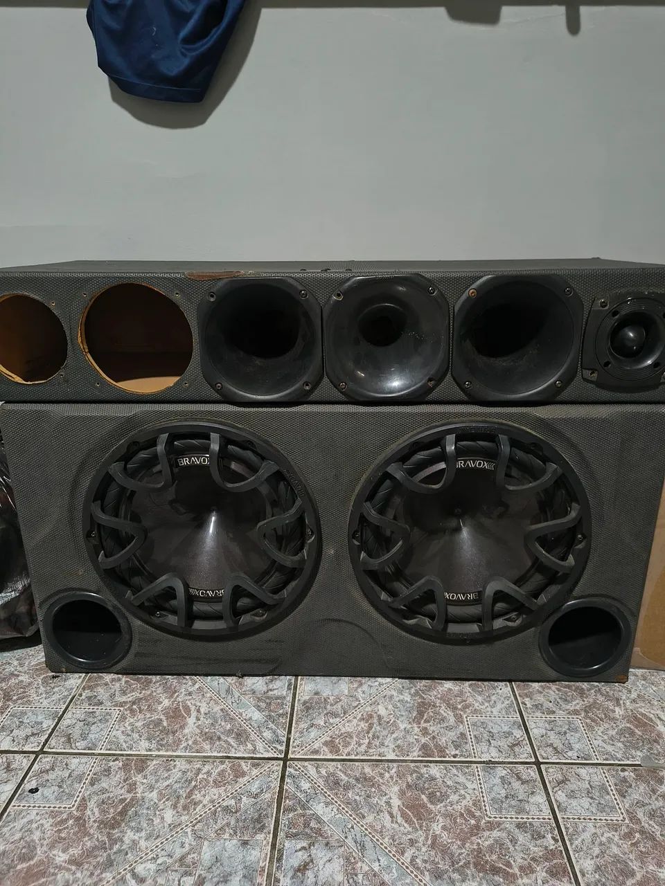 Vendo som Automotivo completo