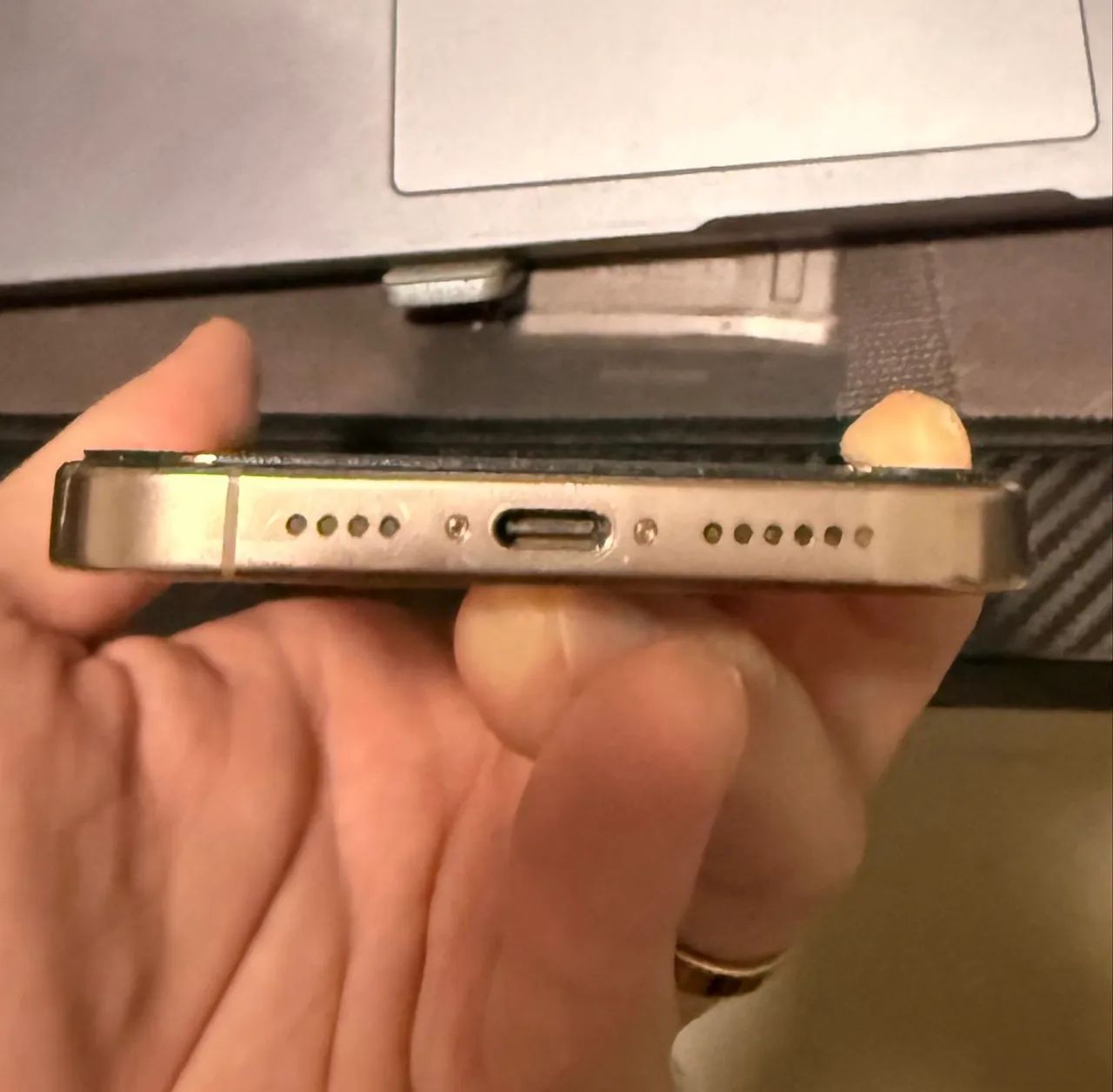 iPhone 16 Pro Max 256gb desert - Foto 4