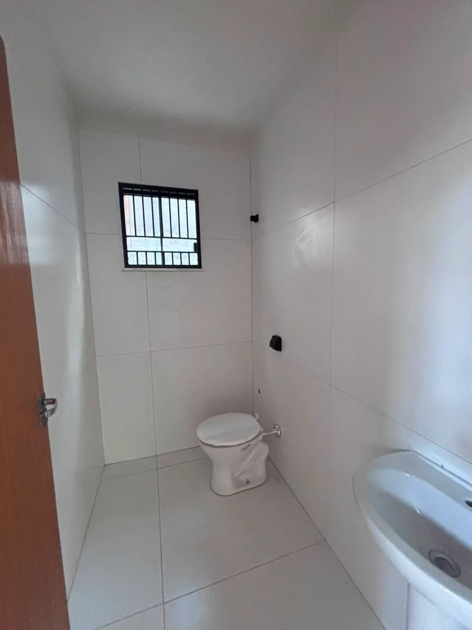 Galpão Comercial com 203 m², 3 Vagas - Zona 06, Maringá/PR - Foto 4