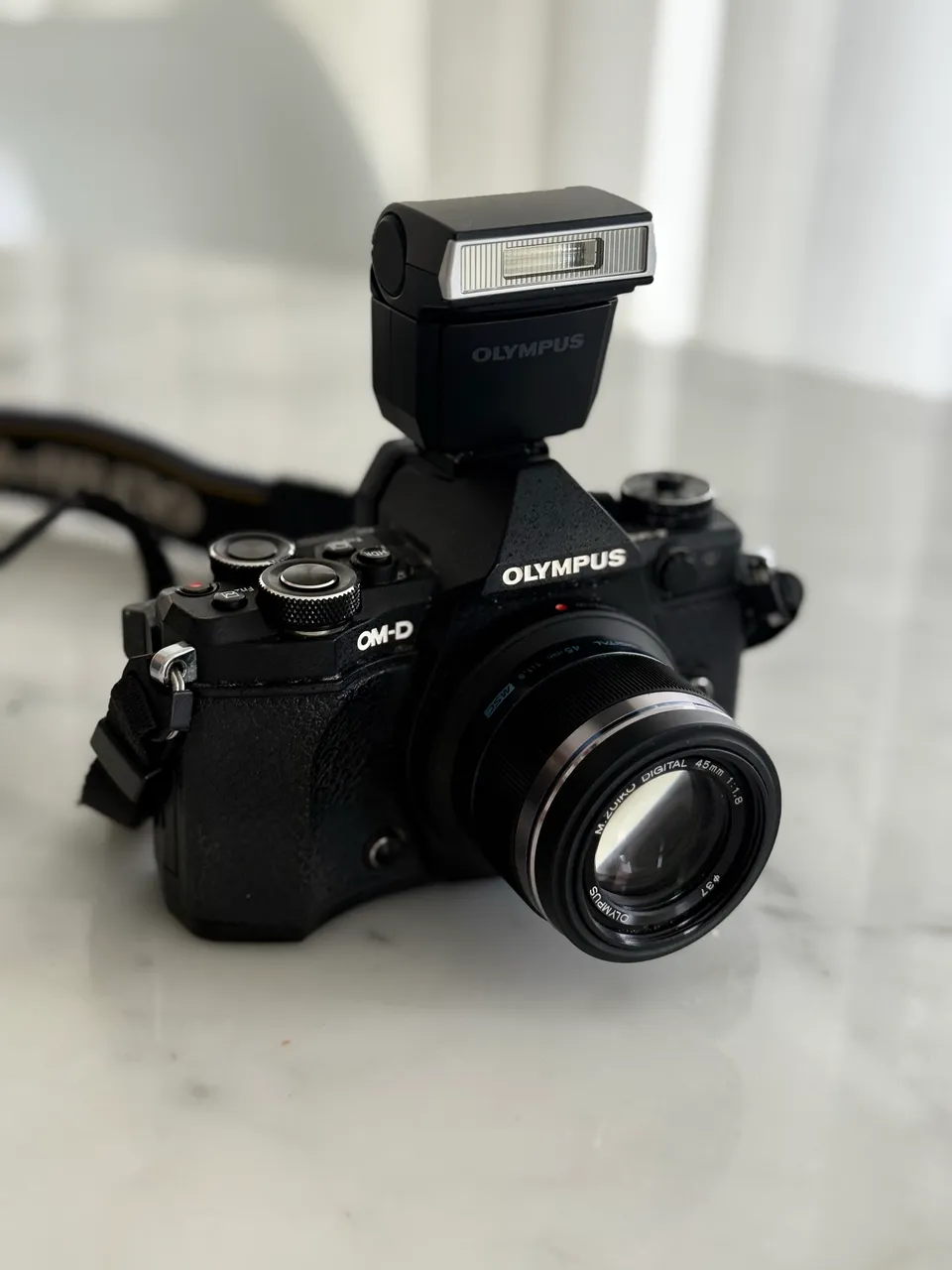 olympus om