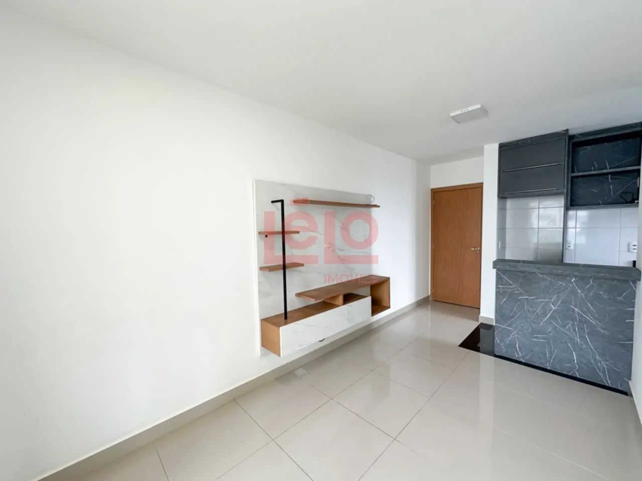 Apartamento para alugar em Maringá com 2 quartos, sacada com churrasqueira e piscina - Foto 3