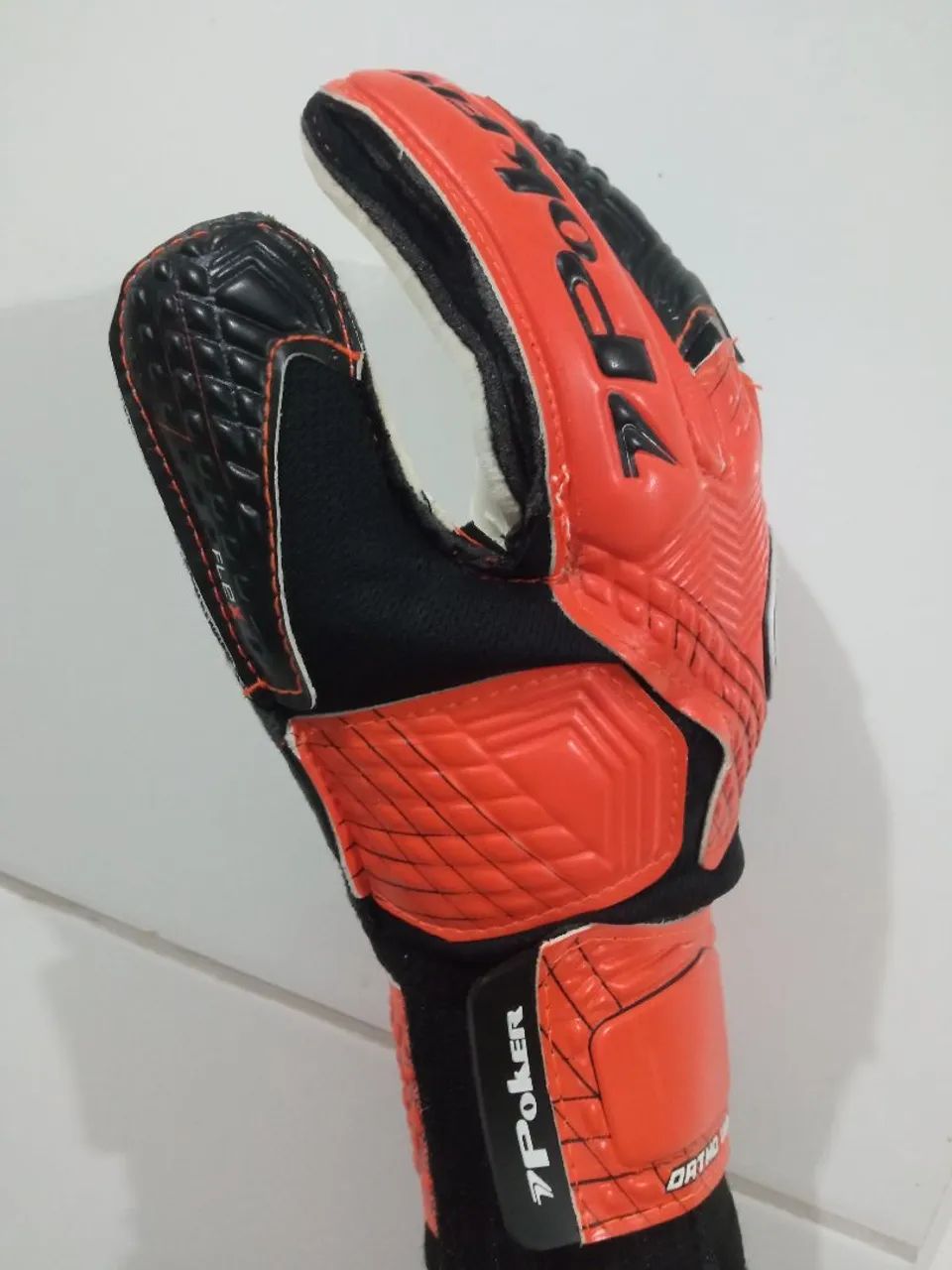 Luva de goleiro Poker - Foto 4