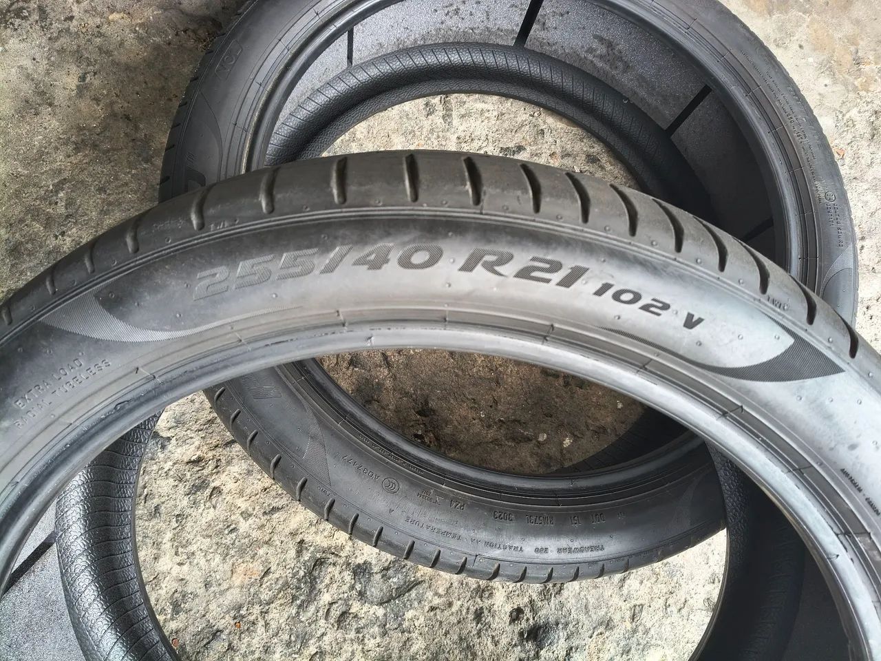 Pneus 255 40 21 Pirelli pzero  - Foto 4