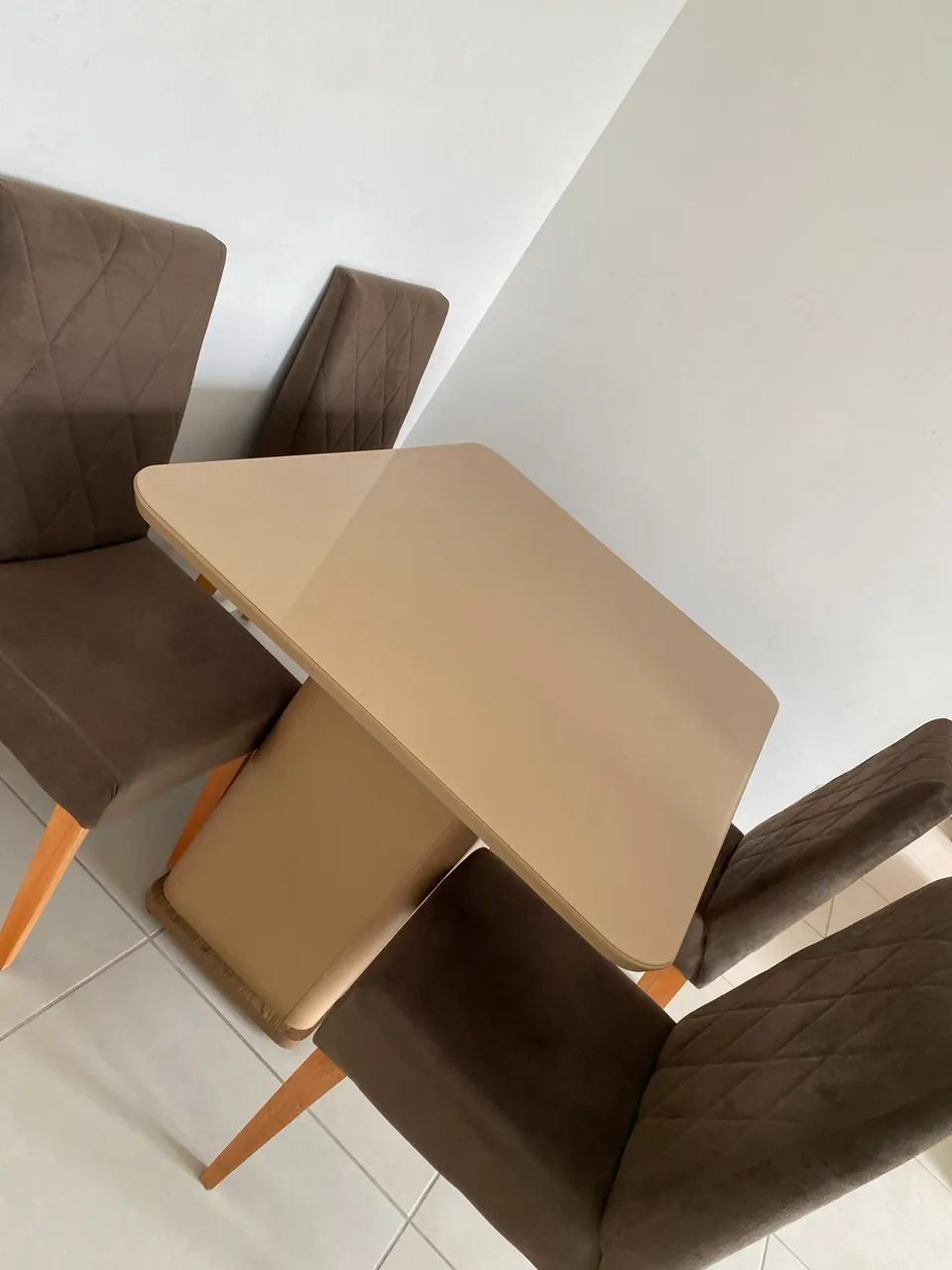 Mesa tampo de vidro 4 cadeiras MDF - Foto 2