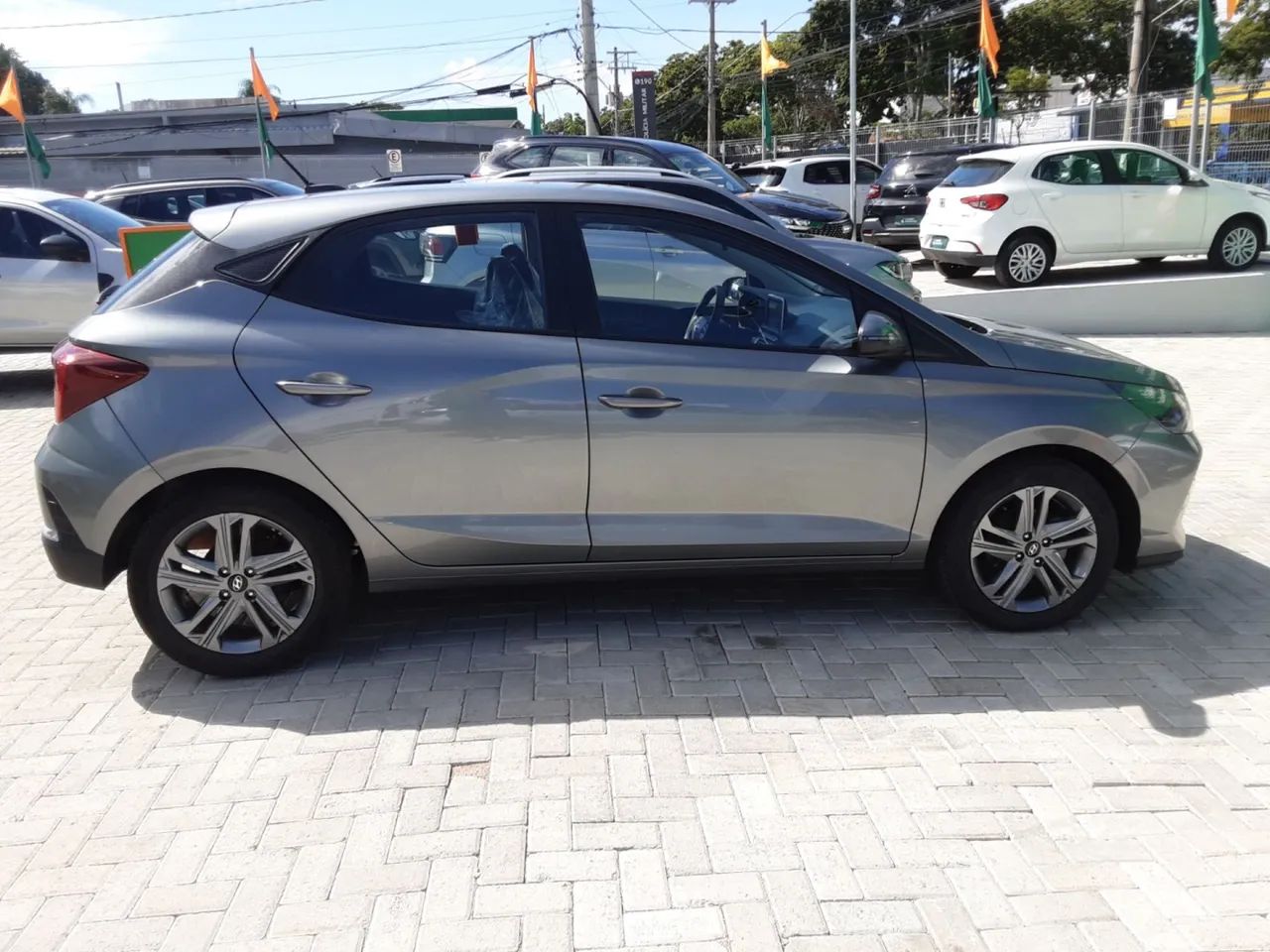 Hyundai HB20 Comf./C.Plus/C.Style 1.0 Flex 12V, foto 4 de 9