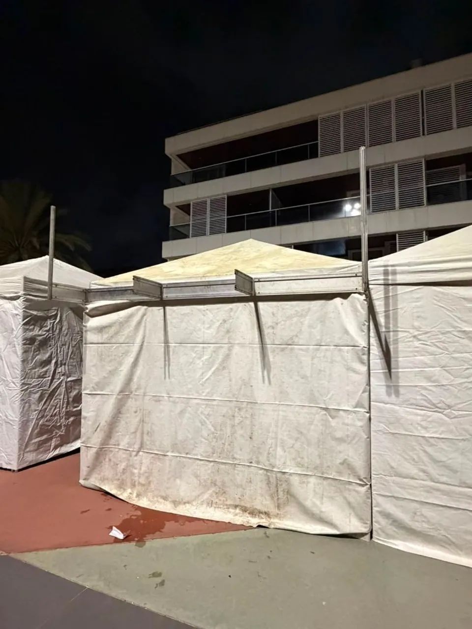 Tenda galvanizada 3x3