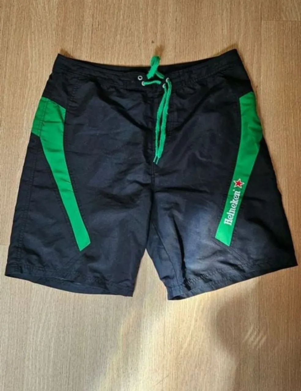 Bermuda heineken importada da Holanda