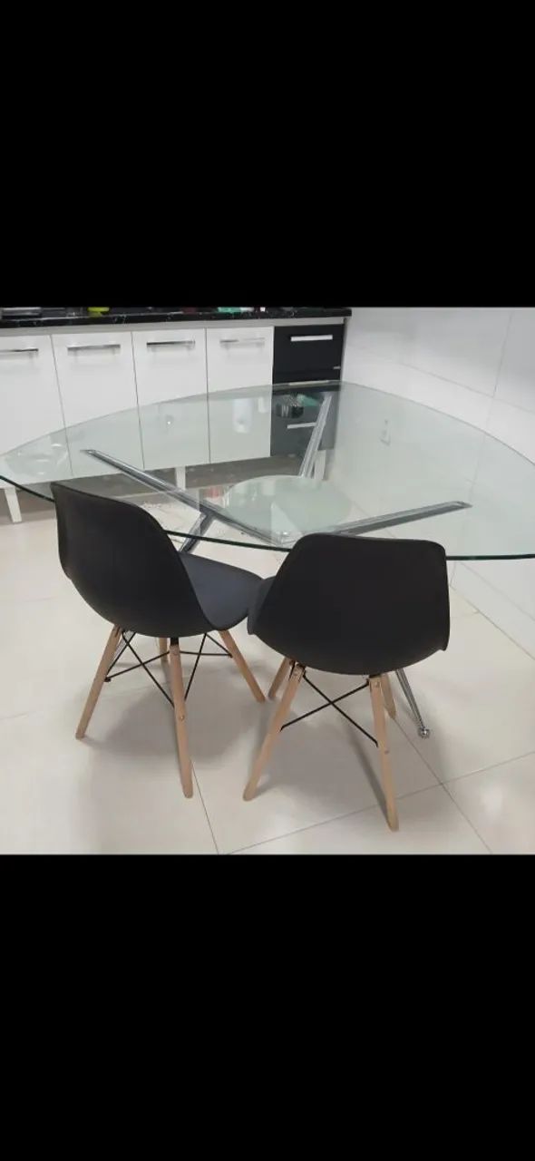 Mesa com Base de Vidro grosso e pés  em aço  Inox  - Foto 4