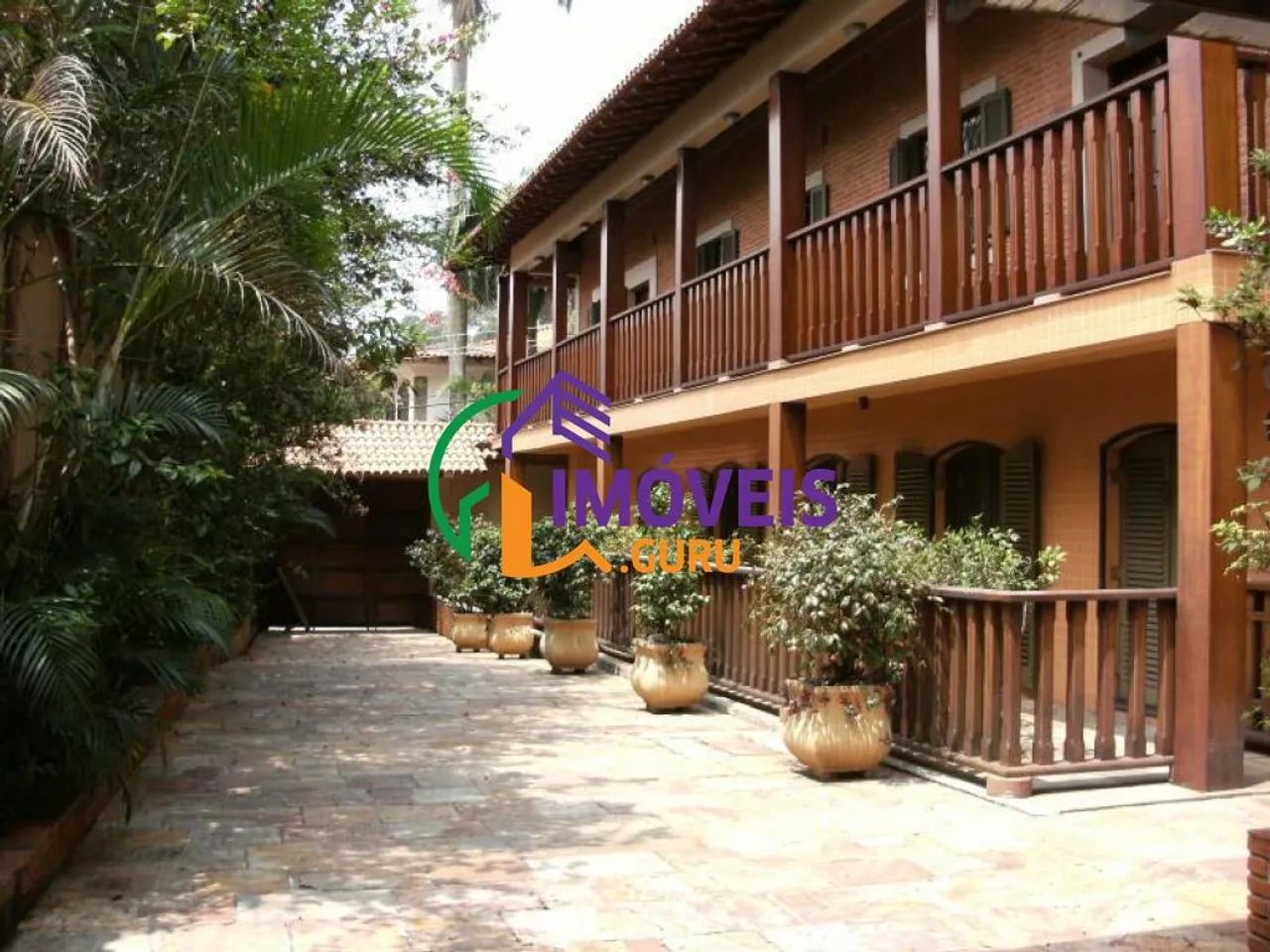 CASA ASSOBRADADA - PACAEMBÚ - SP