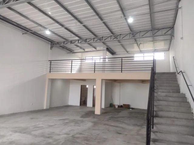 ALUGO GALPÃO NOVO FORQUILHAS SJ