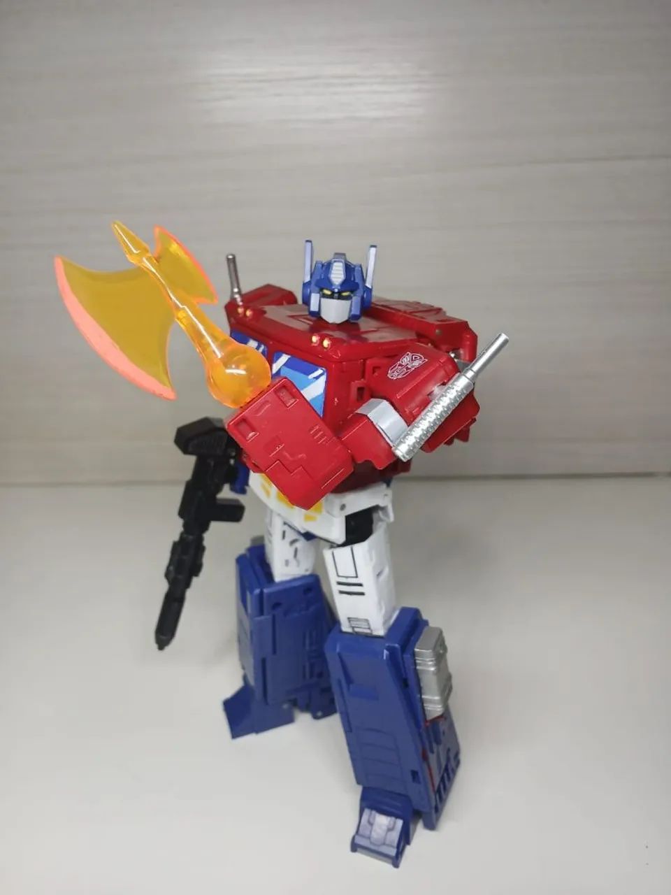 Tranformers Optimus Prime G1 Studio Séries 86 KO - Foto 4