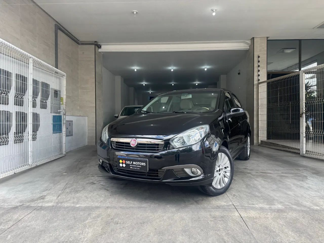 Fiat Grand Siena Grand Siena ESSEN.SUBLIME Dual. 1.6 Flex 2016