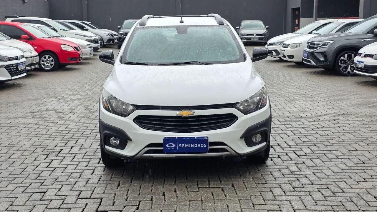 Chevrolet Onix Activ 1.4 8V Flex Mec. 4P 2018 - Foto 3