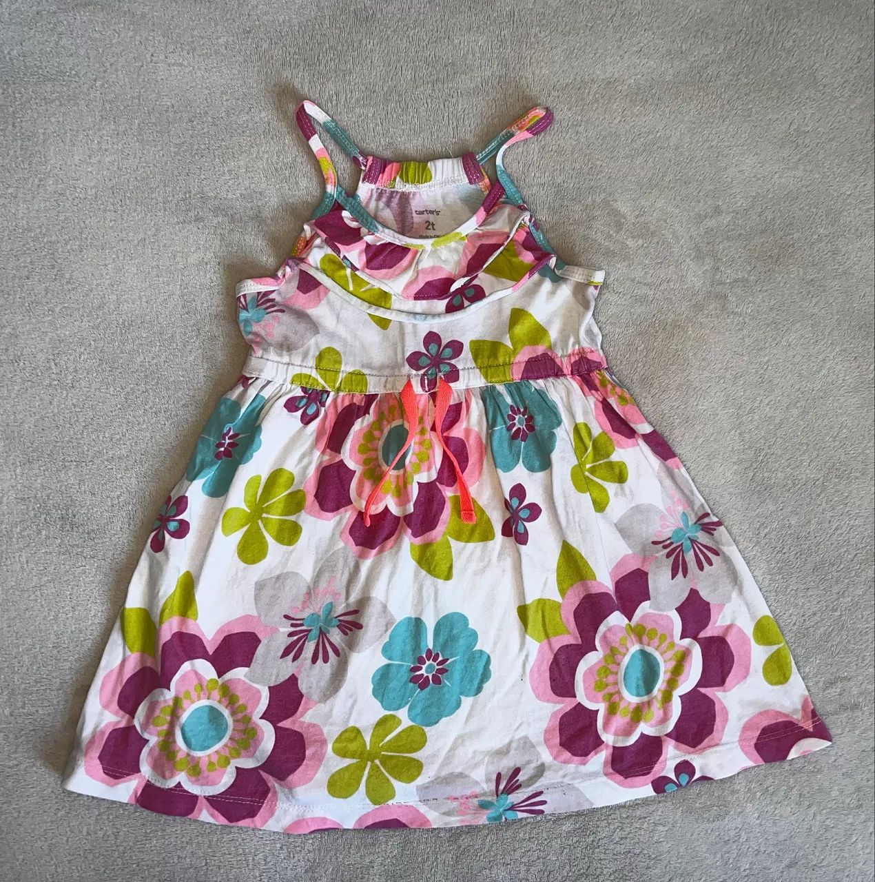 Combinho 3 vestidos 2/3 anos  - Foto 2