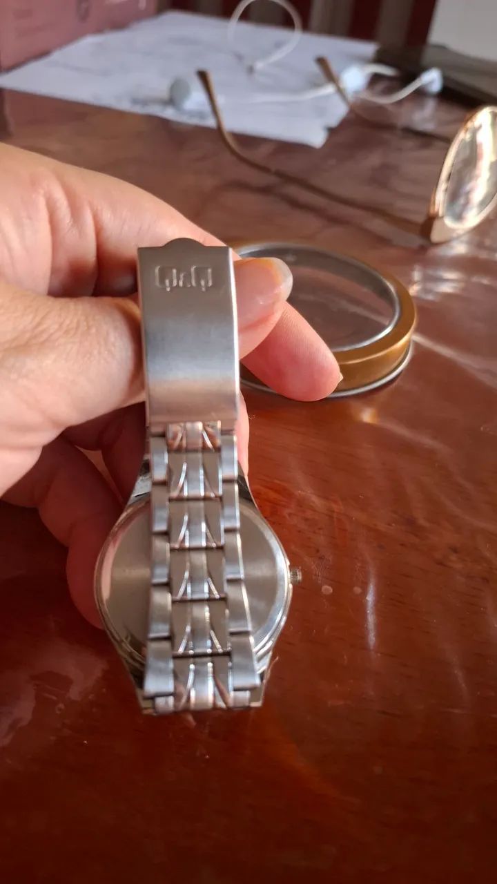 Relógio de pulso masculino Q&Q quartz  - Foto 3