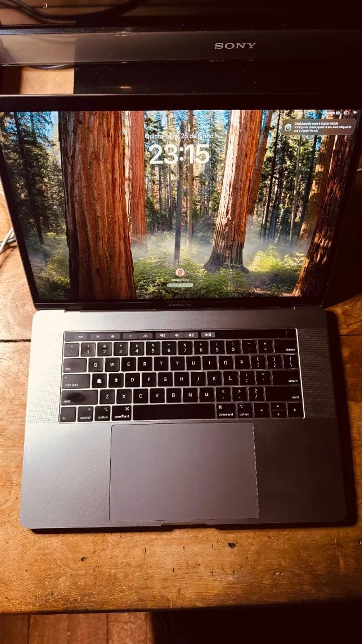 Zerado! MacBook Pro - i7 - 16" - 16GB RAM - SSD 250GB