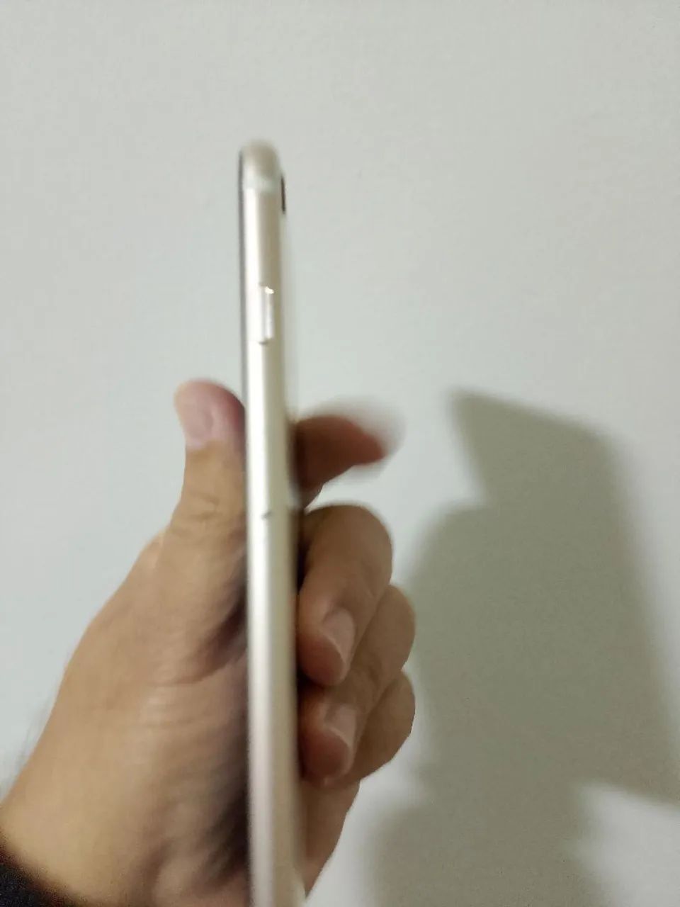iPhone 6s retirar  com a tela sem trincados e carcaça boa inteira  - Foto 4