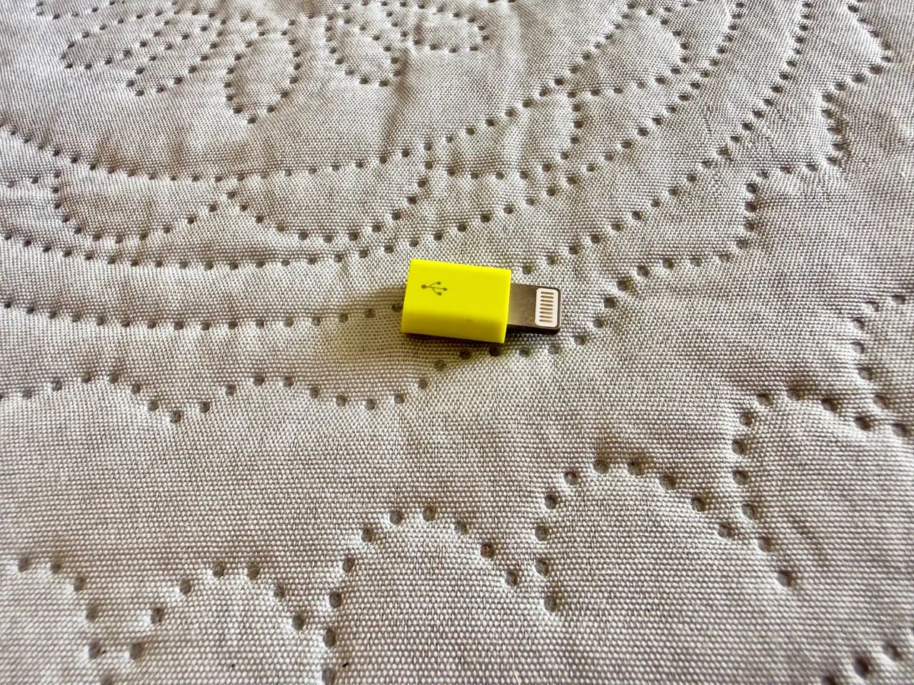 Adaptador micro USB para Lightning (iPhone 14 pra baixo) - Foto 2