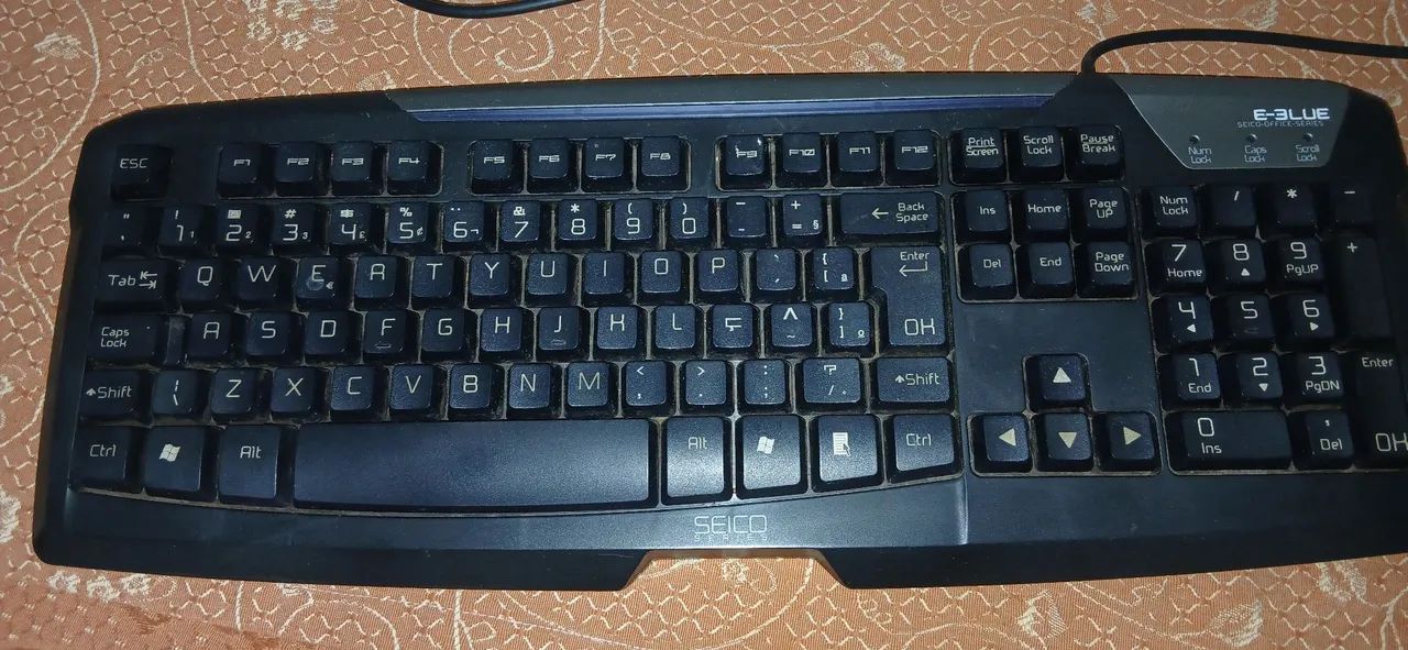 VENDO ESSE TECLADO DE NOT/COMPUTADOR E-BLUE - Foto 3